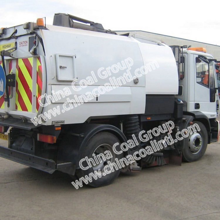 High quality Diesel Road Sweeper Manufacturer 