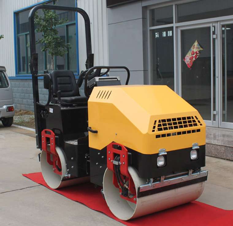 25HP Diesel 2 ton Hydraulic Drive Vibration Roller Compactor